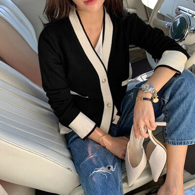 V veida kakla izgriezuma korejiešu versija, mazs aromāts, īss, plāns džemperis, sieviešu jaka ārējā virsjaka