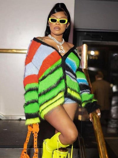 Weird Puss 2022. gads