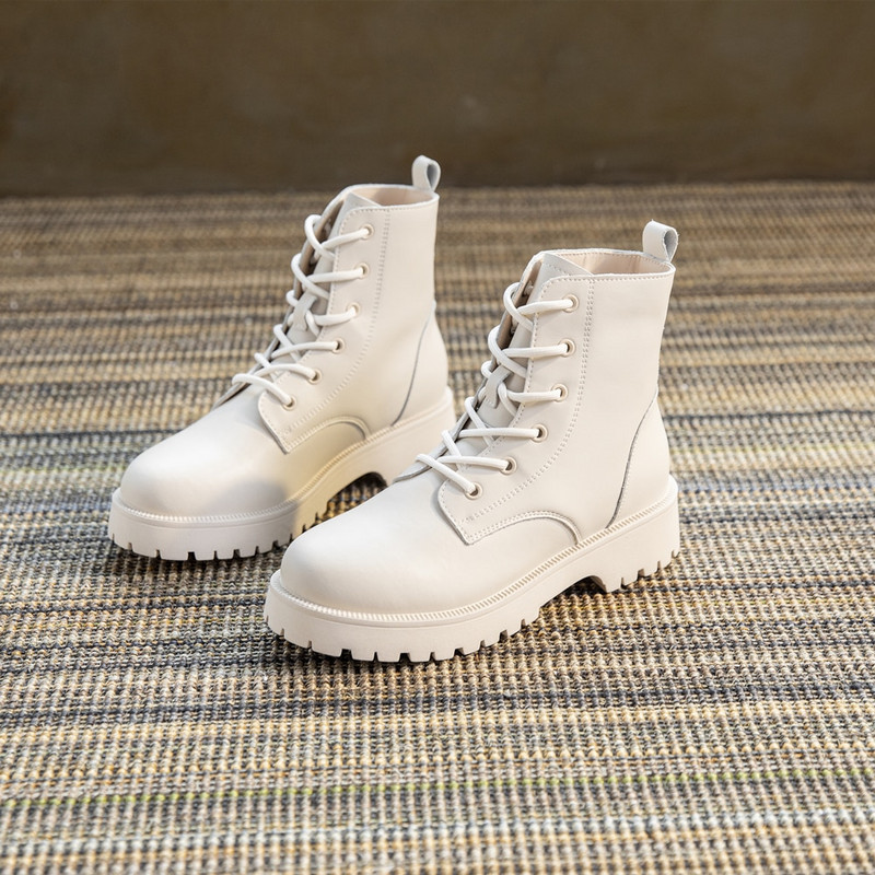 Γυναικείες μπότες χιονιού 2022  Φθινοπωρινό χειμερινό με επίπεδη τακούνι καθημερινά παπούτσια Μποτάκια με γούνα πλατφόρμα Γυναικεία βρετανικά κορίτσια