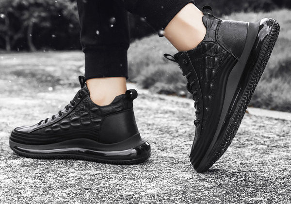  Ανδρικά sneakers με ψηλή σόλα