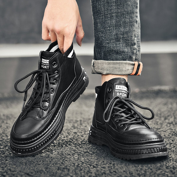 Ανδρικά δερμάτινα αθλητικά παπούτσια με επιγραφή