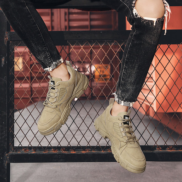 Jauna modeļa vīriešu ziemas apavi ar logo un šņorēm