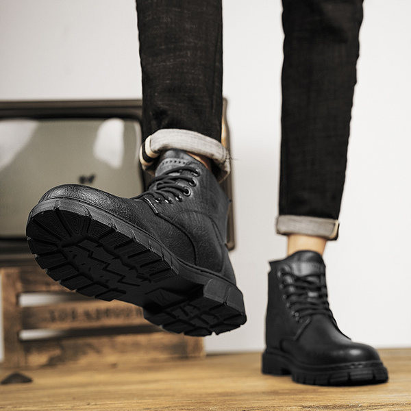 Ανδρικές χειμερινές μπότες με κορδόνια βρετανικού στυλ