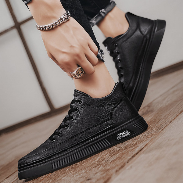 Muške kožne tenisice sa vezicama i natpisom