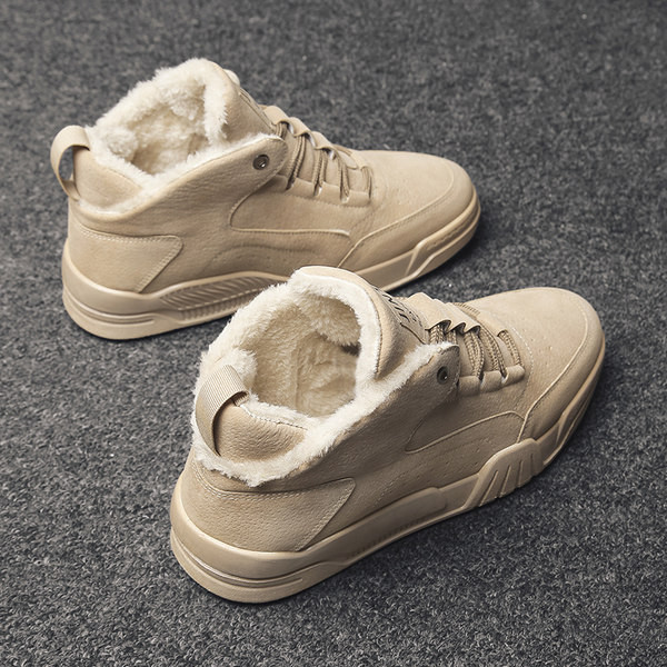 Novi model muške zimske obuće sa donjom postavom