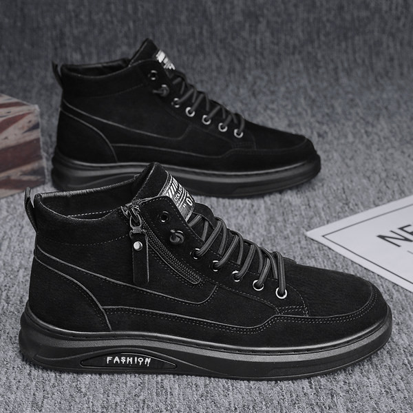 Novi model muških cipela sa patentnim zatvaračem i vezicama