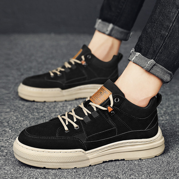 Vīriešu ziemas zābaki ar logotipu un plakanu zoli