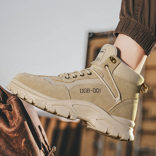 Χειμερινές ανδρικές μπότες με τραχιά σόλα