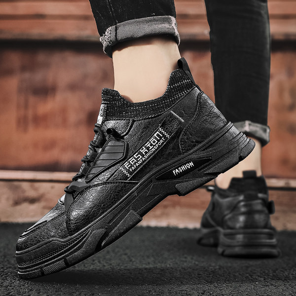 Ανδρικά sneakers - με επιγραφή σε τρία χρώματα