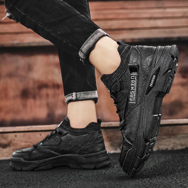 Ανδρικά sneakers - με επιγραφή σε τρία χρώματα