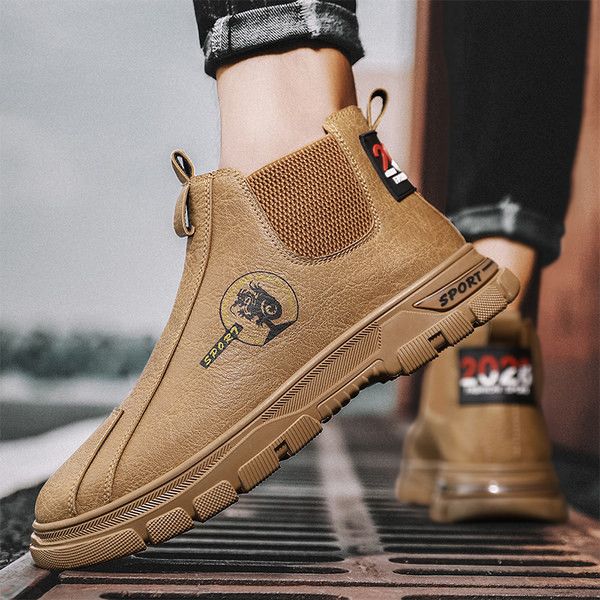 Ανδρικά χειμερινά δερμάτινα παπούτσια με εφαρμογή και επιγραφή