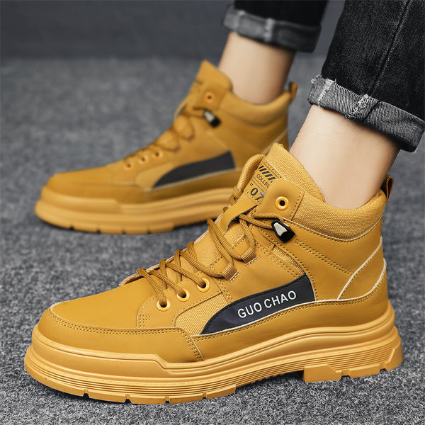 Muške tenisice s natpisom