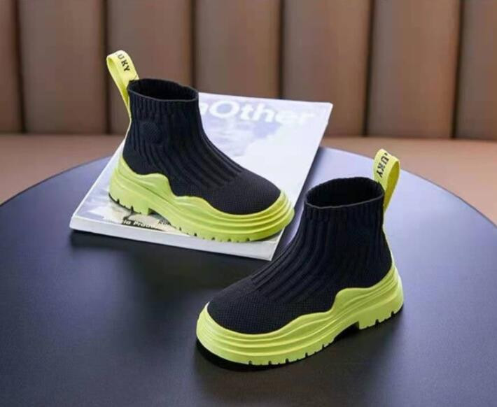 Παπούτσια αγοριών/κοριτσιών κάλτσες παπούτσια 2022 ανοιξιάτικες ψηλές μπότες που αναπνέουν διχτυωτές ιπτάμενα πλεκτά παπούτσια παιδικά αθλητικά μποτάκια όλων των αγώνων