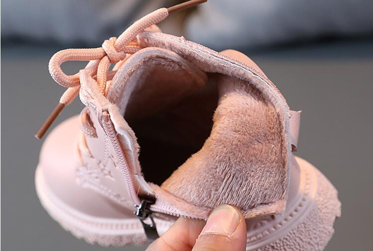 Čizme za djevojčice Jesen Zima Plišane dječje čizme Dječaci Djevojčice Martinje Cipele modne marke Tople dječje čizme od meke kože