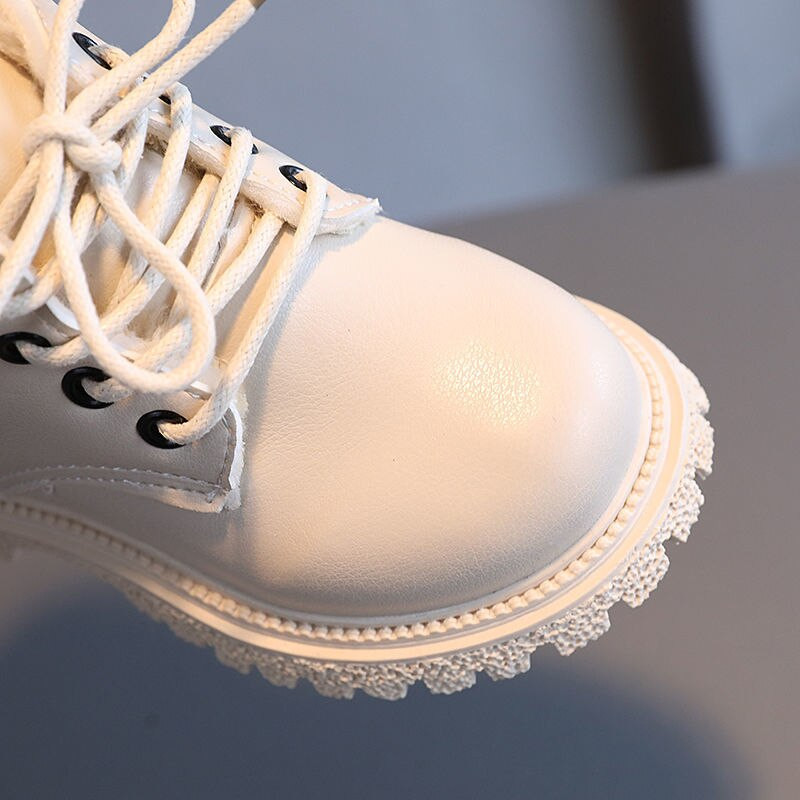 Modne kožne neklizajuće čizme za gležnjeve Tople plišane dječje moderne čizme Zimske cipele za malu djecu Bijelo crne čizme za snijeg za dječake Djevojčice