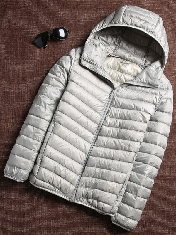 Rudens ziemas modes zīmols īpaši viegla pīļu dūnu jaka Vīriešu korejiešu ielu apģērbi, spalvu mētelis ar kapuci dūnu jaka, silti vīriešu apģērbi
