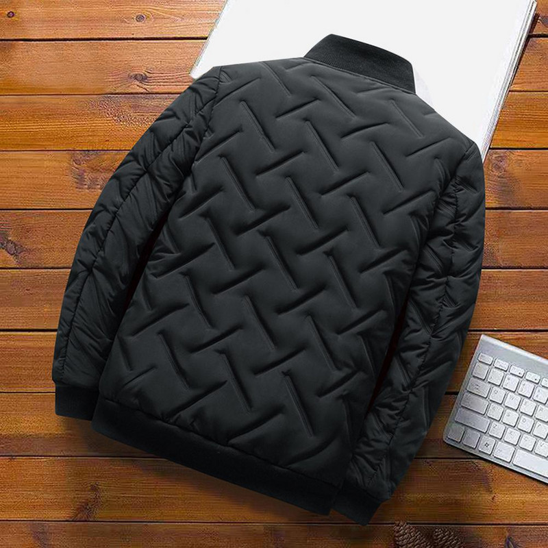 Ležerna zimska muška termo jakna za 2022. Lagana muška termo podstavljena debela jakna koja se može pakirati