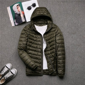 Vīriešu ziemas pīļu dūnu mētelis īpaši viegls ar kapuci, pūkains dūnu jakas Vīriešu pārnēsājamas vēja necaurlaidīgas siltas parkas Vīriešu apģērbs 5xl 6XL