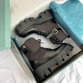 Melna punk potīte ar biezu zoli motociklu puszābaki Sieviešu mežģīnēm pavasarīgi bieza papēža jostas sprādzes kabatas dizainera kupli apavi