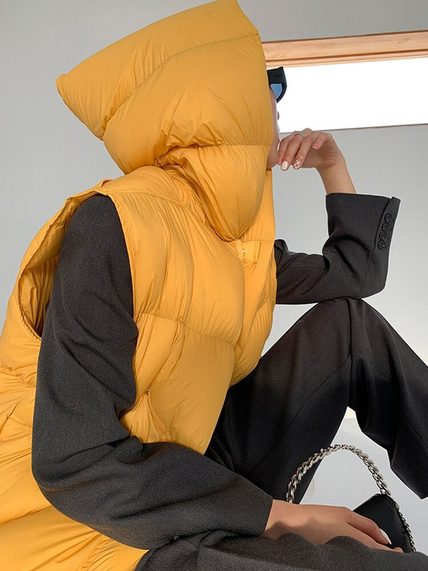 Janveny 90% īpaši viegls balts pīļu dūnu sieviešu veste ar kapuci ziemas bieza maizes dūnu jaka bez piedurknēm sieviešu brīvi žogu virsdrēbes