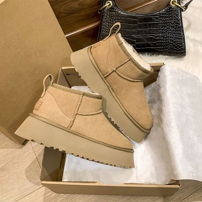 2023 Sheepskin Wool Comprehensive Αντιολισθητικά Snow Boots Γυναικείες μίνι κοντές μπότες Warm Winter Thickened Γυναικεία παπούτσια Botas Mujer