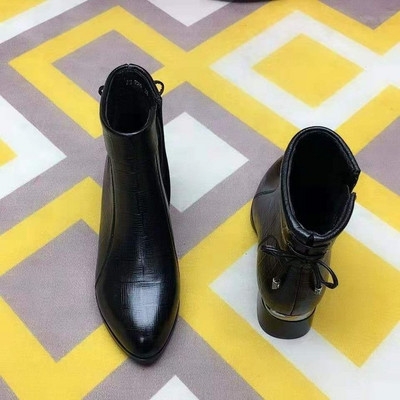 Vasaras kupli sieviešu augstpapēžu zābaki 2022. gada jauni ziemas augstpapēžu kurpes Sieviešu modes seksīgi silti puszābaki Dizaineru apavi ar pumpām