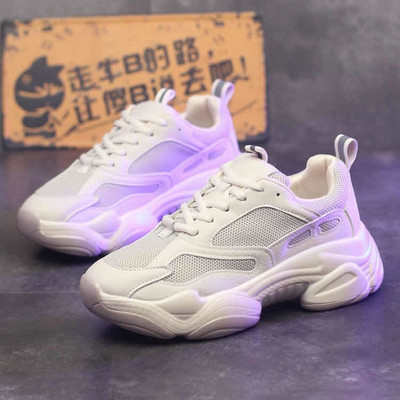 Sieviešu ziemas sniega zābaki 2021. gada jauna mode, ikdienas augstas kurpes Sieviešu ūdensizturīgi siltie zābaki ar platformu Sieviešu balti melni