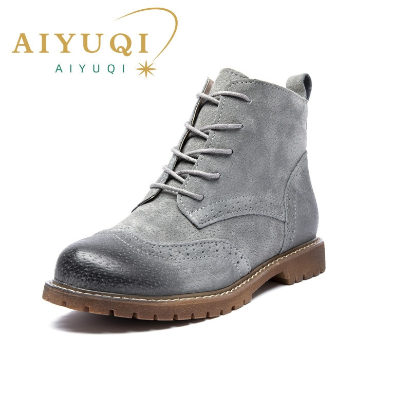 Sieviešu apavi 2022. gada pavasarī Sieviešu īsi  zābaki Zamšādas sieviešu zābaki Britu šņorējami Retro Trend sieviešu zābaki