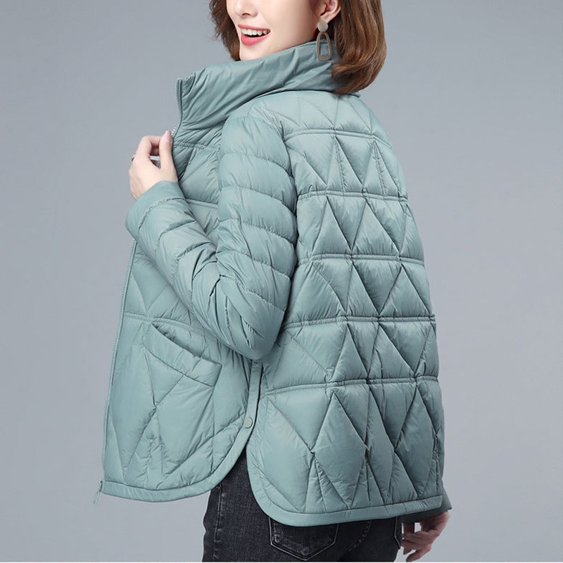 Jesen Zima Ženska lagana pamučna jakna 2022. Nova kratka jakna s čvrstim ovratnikom Ženski kaput s pamučnom postavom Kaput