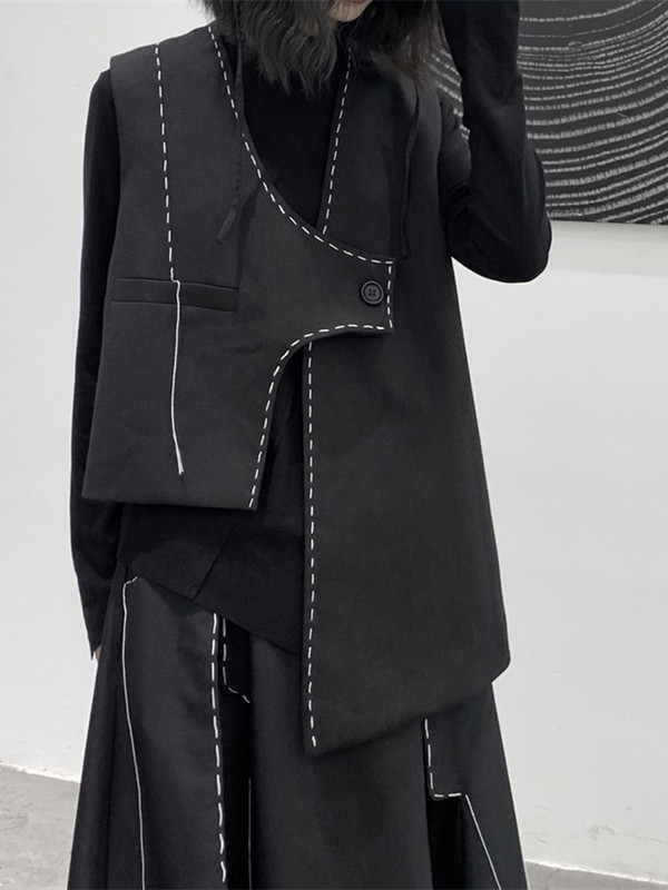 [EAM] Sieviešu brīva piegriezuma, melna augššūta neregulāra veste, jauna V veida apkakle bez piedurknēm, modes plūdmaiņas, 2022. gada pavasara rudens, 1DF1072