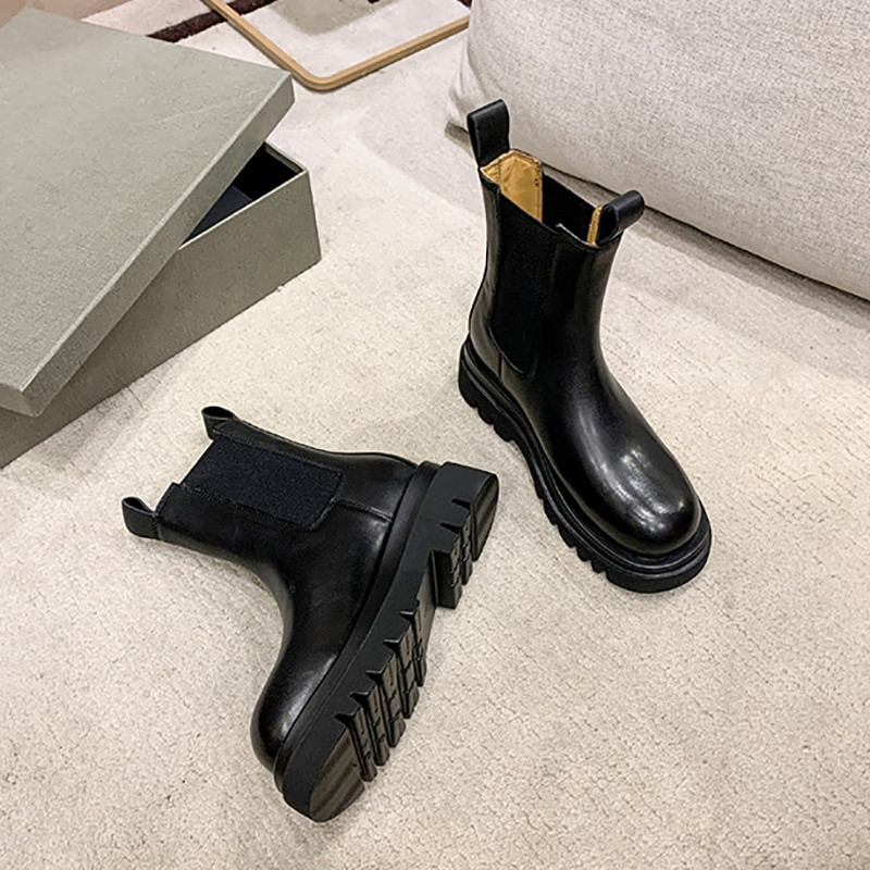 Γυναικείες μπότες Chelsea Άνοιξη Νέα μαύρη επίπεδη πλατφόρμα Παπούτσια στον αστράγαλο Γυναικεία Universal Classic Slim Fashion Στρογγυλά παπούτσια
