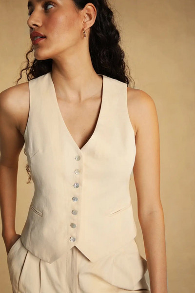 2022. gada pavasaris un rudens jauns 100% lina vienkrāsains vienrindas V veida kakla izgriezums bez piedurknēm sieviešu ikdienas īsas veste jakas bikses