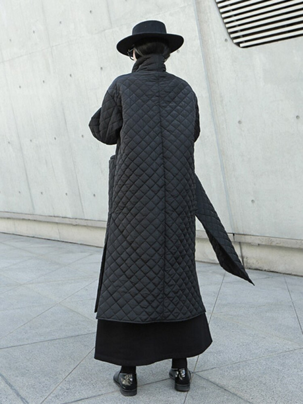 [EAM] Melns liela izmēra garš, kokvilnas polsterēts mētelis ar garām piedurknēm, brīvi pieguļošs sieviešu parks Modes plūdmaiņas Jauns pavasaris, 2022. gada rudens 19A-a319