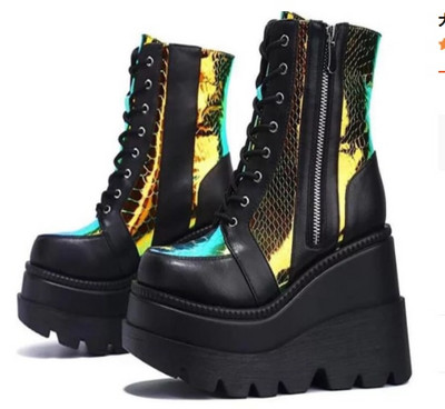Χειμερινή μόδα Μπότες υψηλής πλατφόρμας Δερμάτινες ψηλές σφήνες Γυναικείες μπότες 2021 Νέα γυναικεία ψηλοτάκουνα παπούτσια σε στιλ πανκ για γυναίκες