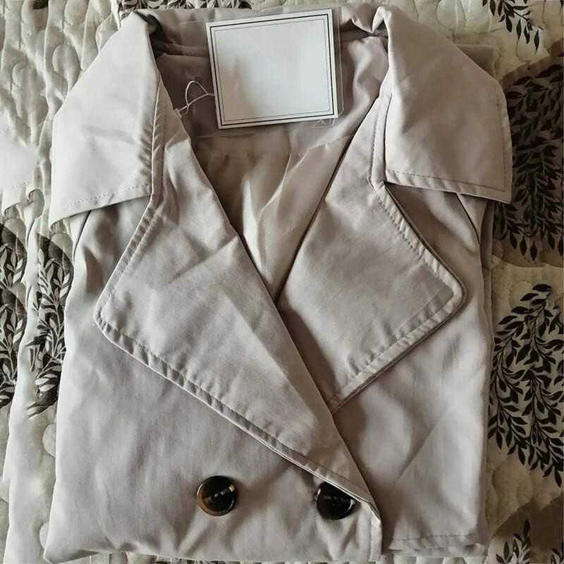 Sieviešu mētelis ar šauru vidukli, savelkamu aukliņu, 2022. gada pavasaris