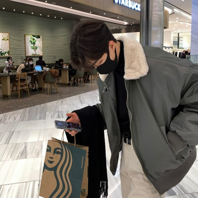 Ziemas jaka vīriešiem silts modes biezināts īss mētelis vīriešu korejiešu vaļīgs biezs jēra kažokādas jakas Lielizmēra dūnu jaka vīriešu Parker