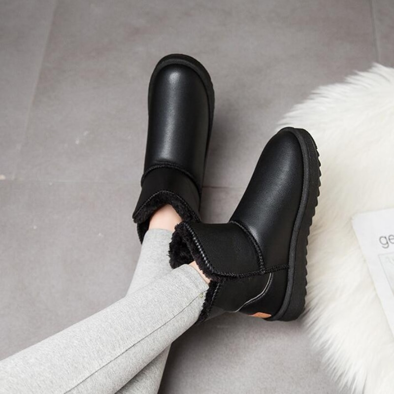 2021. gada jauni Winter Plus Velvet PU ūdensnecaurlaidīgi sniega zābaki ar vidējo cauruli, biezināti silti sieviešu zābaki 35–40 kokvilnas apavi ar plakaniem papēžiem