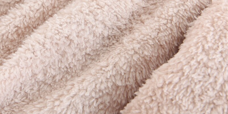 Sieviešu ziemas jaka Flīsa jaka ar augstu jostasvietu Sieviešu mētelis ar garām piedurknēm.