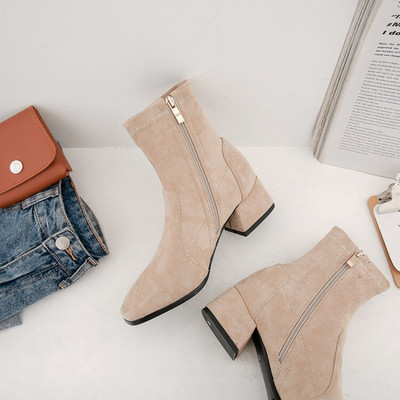 Ženske gležnjače s čarapama 2022. Proljeće Jesen Sa šiljatim prstima Niska peta Elastično jato Crne Udobne čizme Ženske cipele Velika veličina 42 43