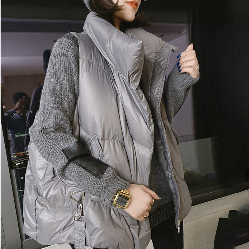 2022 Φθινόπωρο Χειμώνας πουπουλένιο βαμβακερό γιλέκο Γυναικείο γιλέκο με όρθιο γιακά με αγκράφα με φερμουάρ Κορδέλα μαύρο αμάνικο γιλέκο