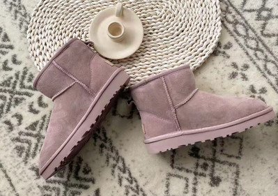 Modne zimske čizme za 2022. Krznene ženske čizme za snijeg Prava ovčja vuna Dekoltirane tople krznene cipele Muške i ženske zimske kratke čizme