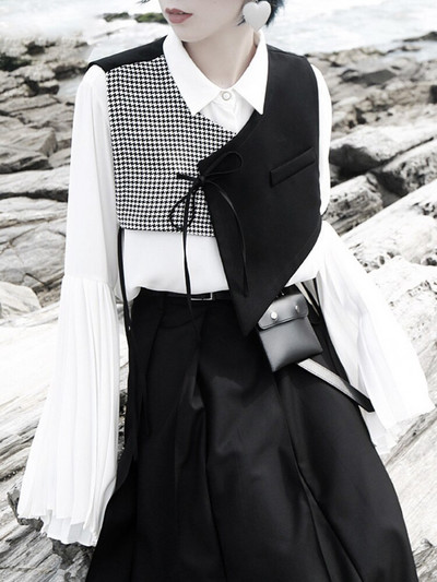 [EAM] Ženska crna karirana podijeljena asimetrična široka vesta s novim V-ovratnikom bez rukava Fashion Tide proljeće jesen 2022. 1H073