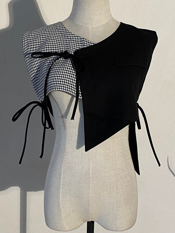 [EAM] Ženska crna karirana podijeljena asimetrična široka vesta s novim V-ovratnikom bez rukava Fashion Tide proljeće jesen 2022. 1H073