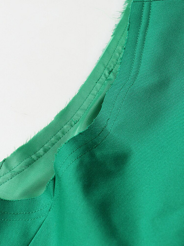 [EAM] Ženski opušteni zeleni nepravilni prsluk velike veličine, novi izdubljeni prsluk bez rukava, moda bez rukava, proljeće, jesen 2022. 1DE1536