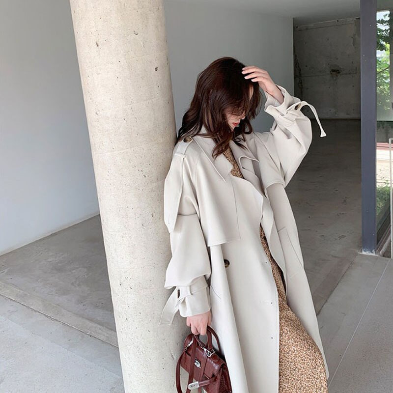 Augstas kvalitātes jostas vidēja garuma smilškrāsas Trench Jaka Sieviešu Ikdienas Retro Plats Atloks Garām Piedurknēm Vējjaka Sieviešu Rudens Jaunums