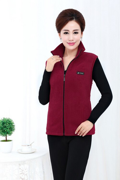 Sieviešu flīsa veste sieviešu rudens un ziemas pusmūža mātes pielādēta flīsa veste liela izmēra