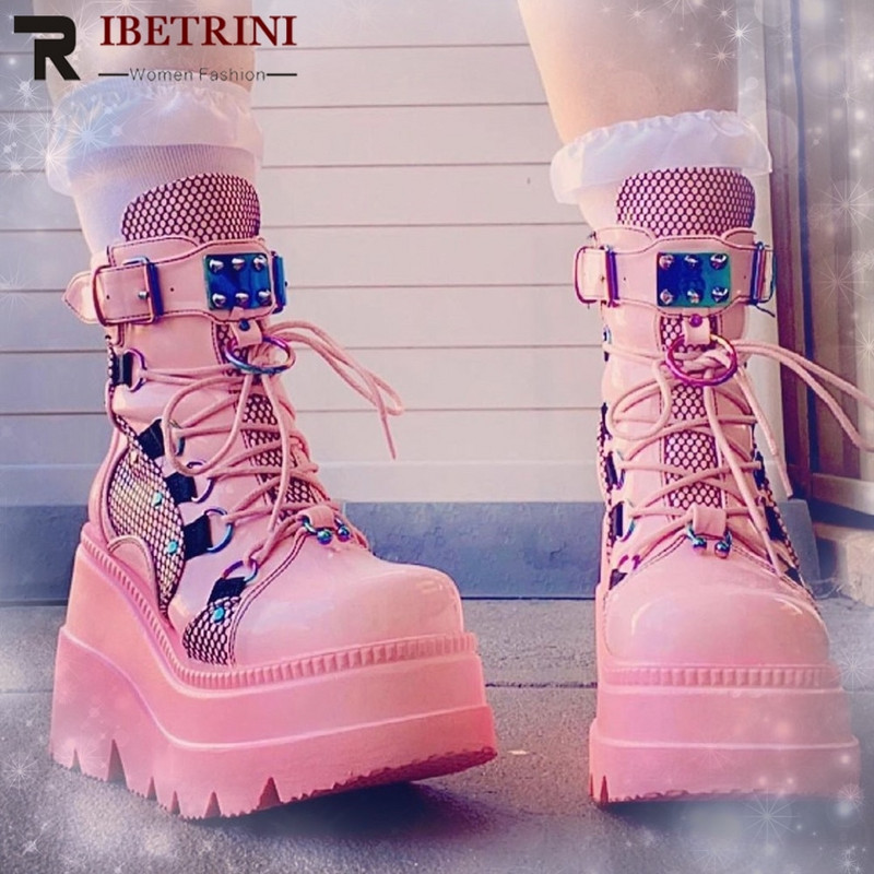 Meiteņu mežģīņu sprādzes metāla dizaina siksniņa ķīļveida platformas zābaki sievietēm cukurrozā gotikas apavi sievietēm 2021. gada jaunums, jauka mode