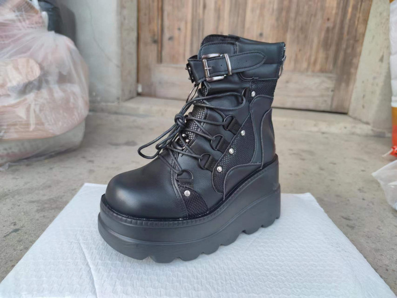 Brand Fashion Gothic Plus Veličina 43 Visoke pete Crne čizme s patentnim zatvaračem na leđima Ulične cool ženske cipele na platformu