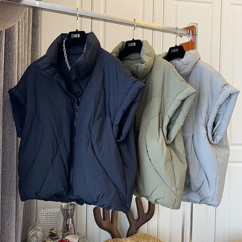 Novi ženski prsluk s stojećim ovratnikom za 2022. Kratki široki topli ležerni pamučni podstavljeni prsluk Kaput Zimska jakna bez rukava za 2022.