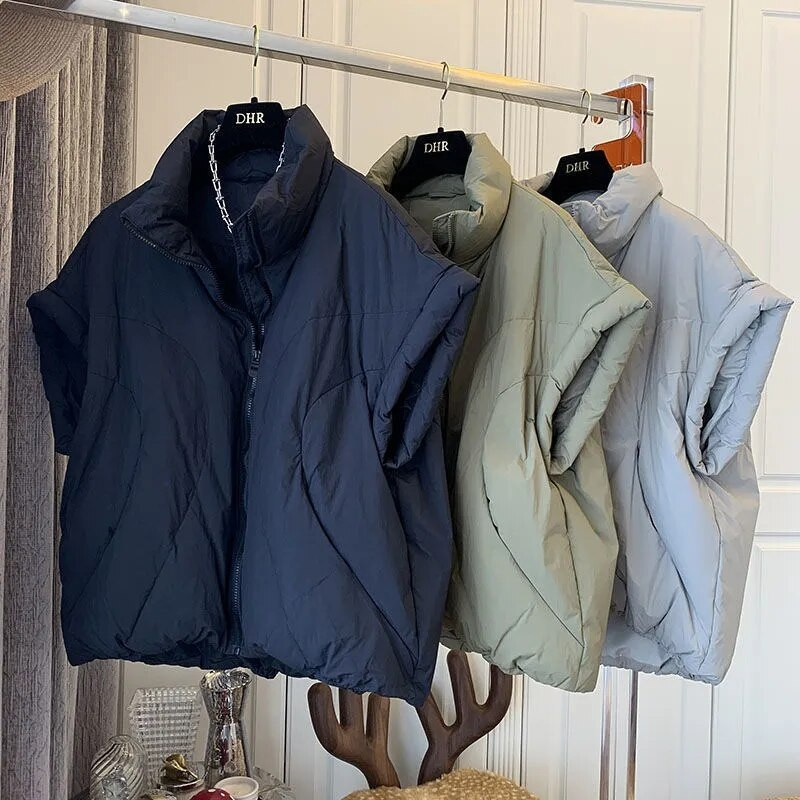 Novi ženski prsluk s stojećim ovratnikom za 2022. Kratki široki topli ležerni pamučni podstavljeni prsluk Kaput Zimska jakna bez rukava za 2022.